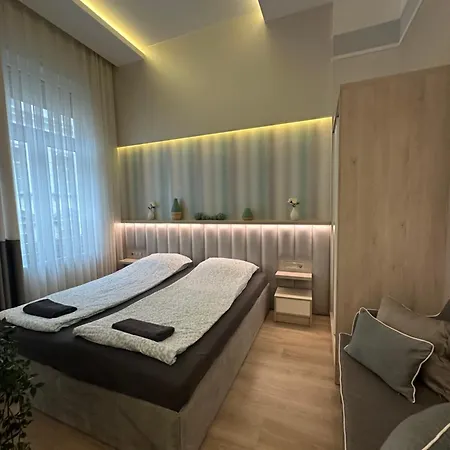 Revay 20 By Corall Apartmán