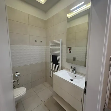 Revay 20 By Corall Apartmán *