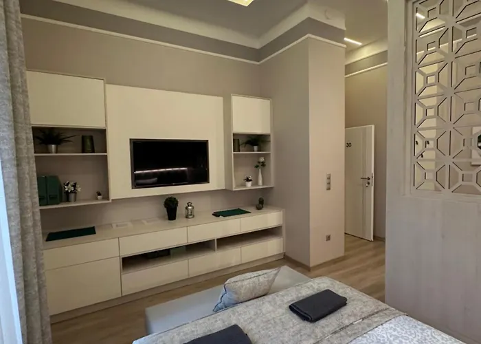 Révay 20 By Corall * Budapest